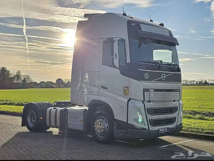 راس شاحنة فولفو 0