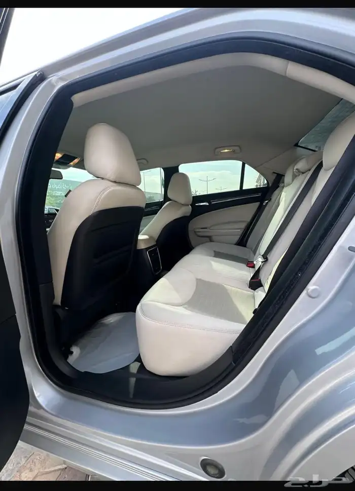 كرايسلر c300 2021 6