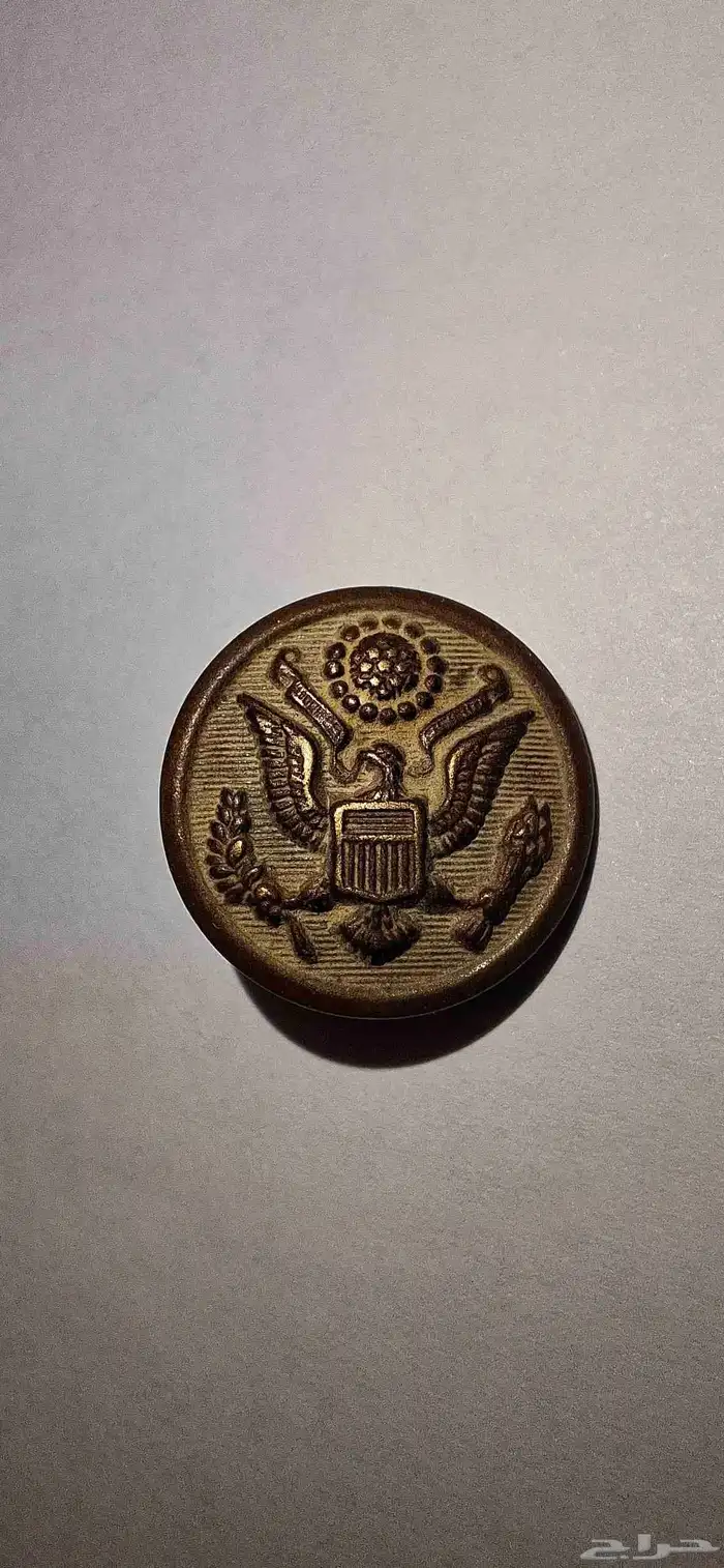 ازرار عسكرية قديمه 3