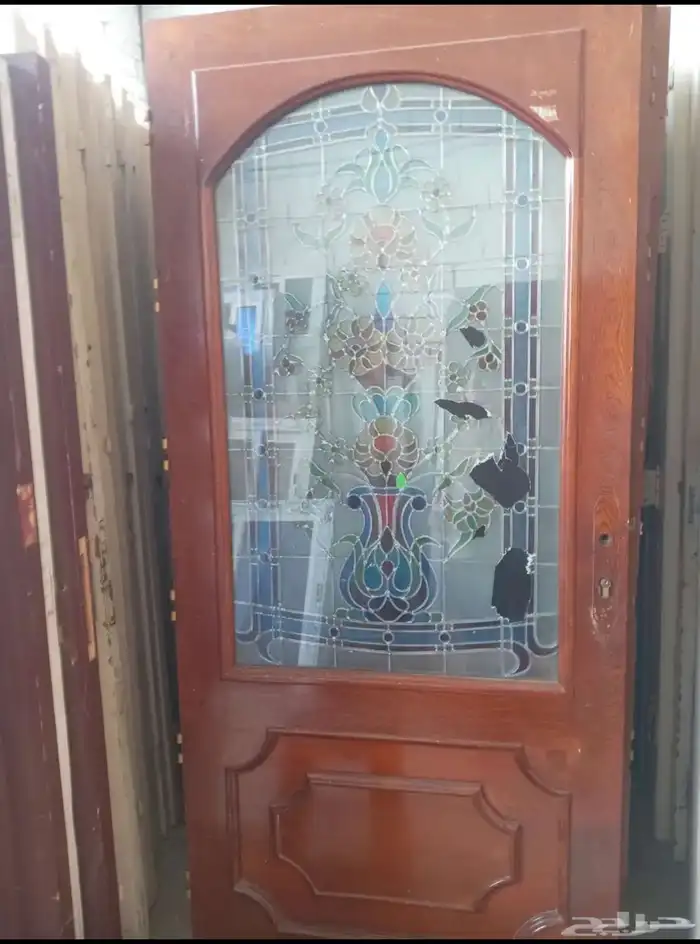 عندنا ابواب خشب مستخدمه وحديد والمنيوم جديد للبيع 3