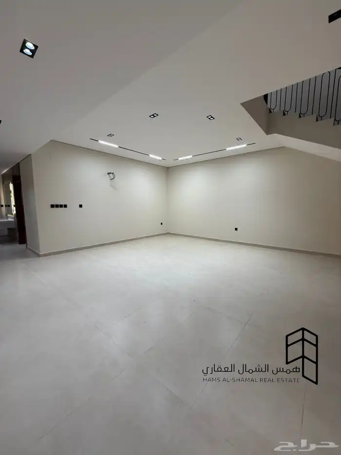 للبيع فيلا نص ارض حي الفلاح 3