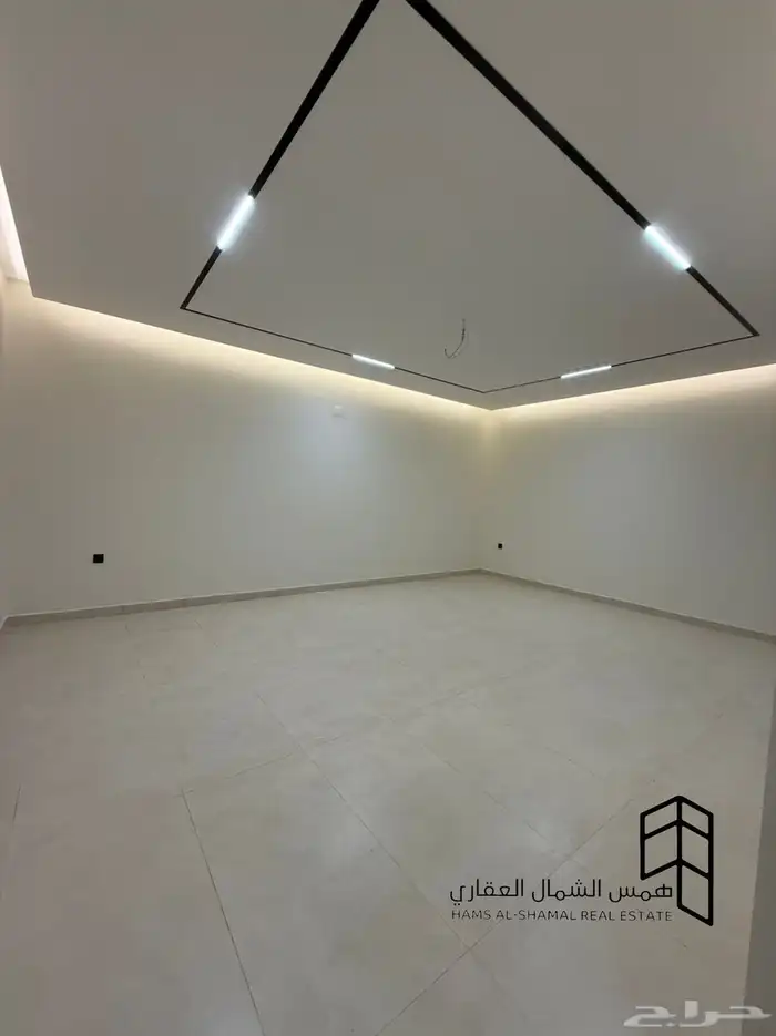 للبيع فيلا نص ارض حي الفلاح 4