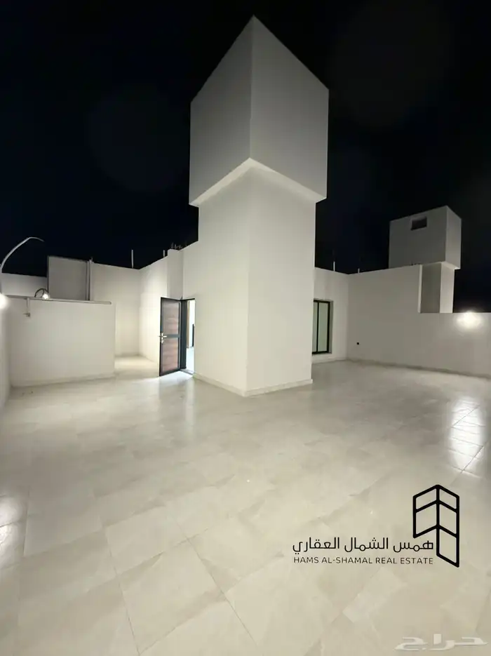 للبيع فيلا نص ارض حي الفلاح 17