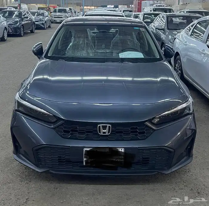 هوندا سيفك LX موديل 2025 عداد قليل جدا 2
