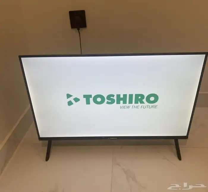 شاشه 32 بوصه مع الريموت 0