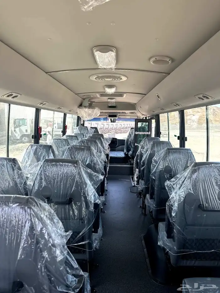 باص هيونداي 23 و 26 راكب 7