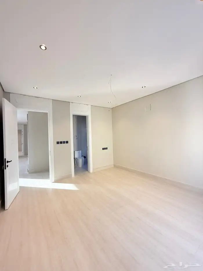 للبيع فيلا مساحة 420 السعر مليون و450 2