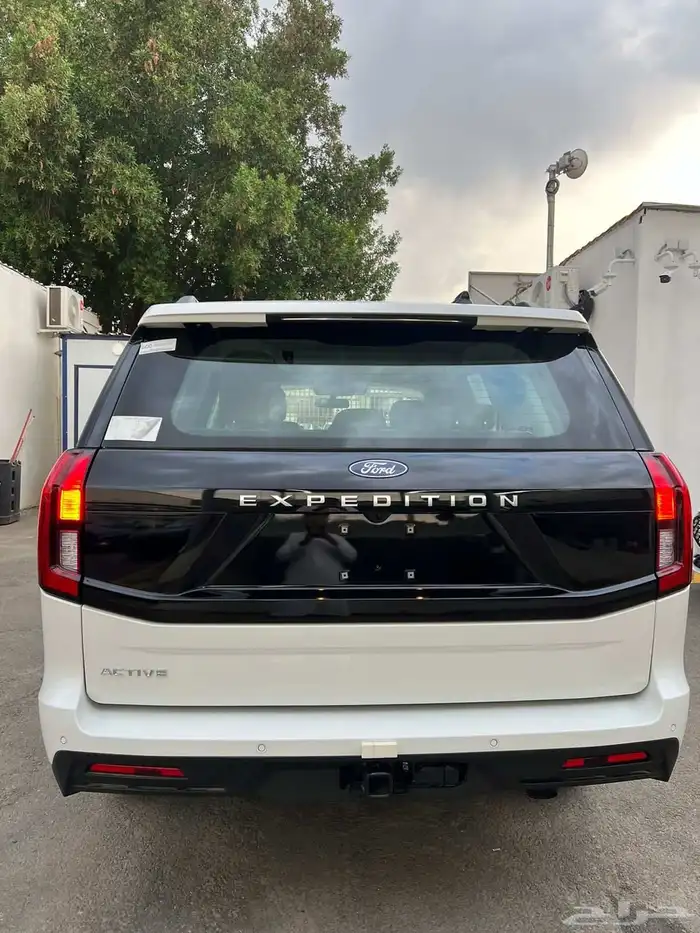 فورد اكسبيدشن 2025 5