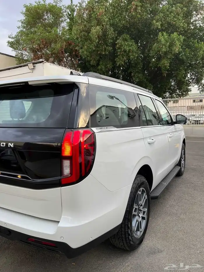 فورد اكسبيدشن 2025 3