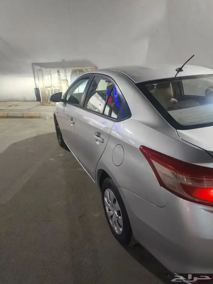 تويوتا يارس 2015 7