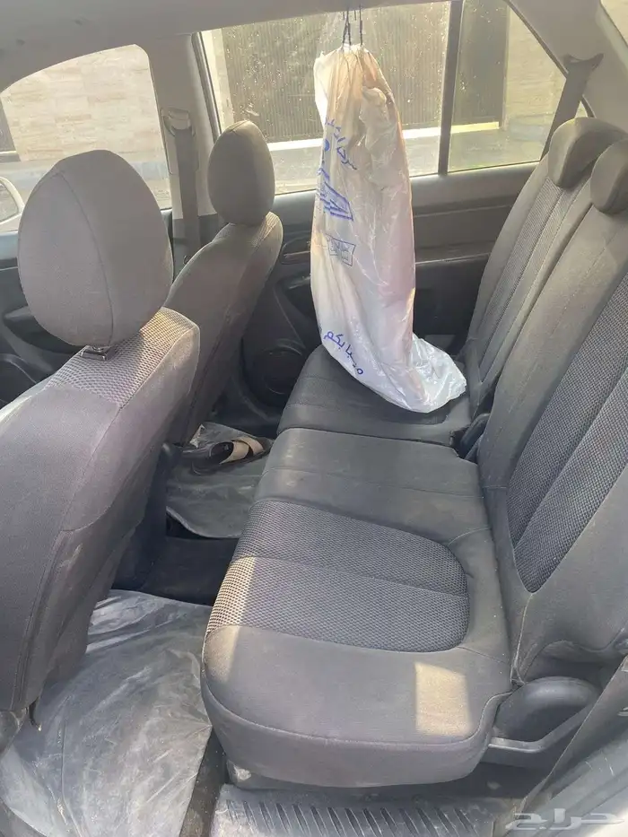 كيا كارينز 2011 3