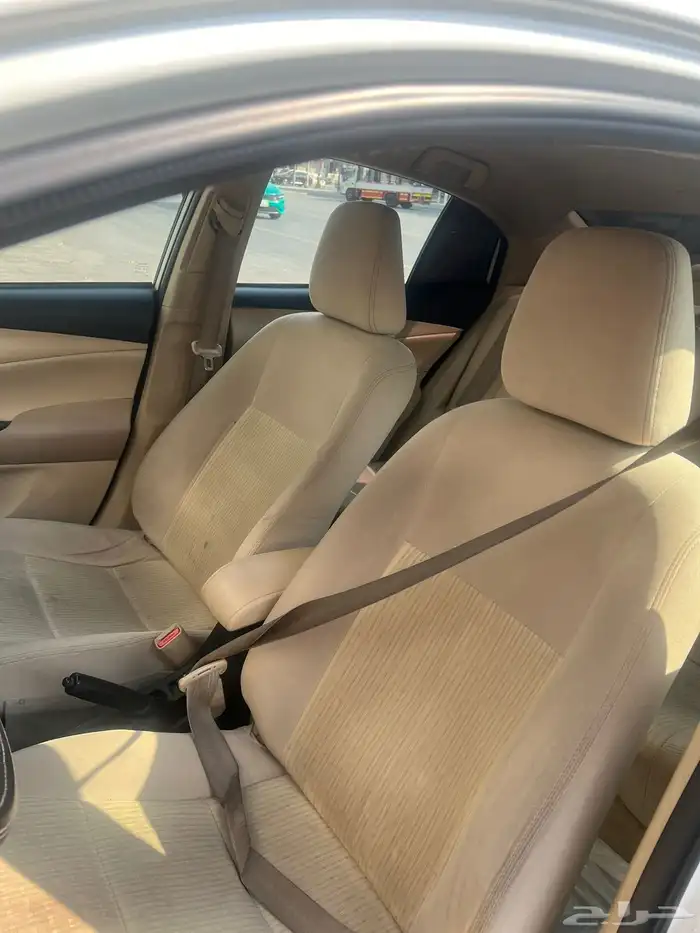 بيع سياره ياريس 2019 10