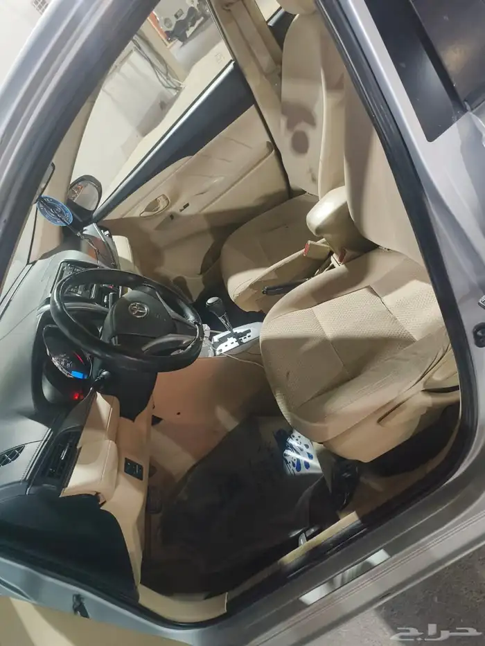 تويوتا يارس 2015 1