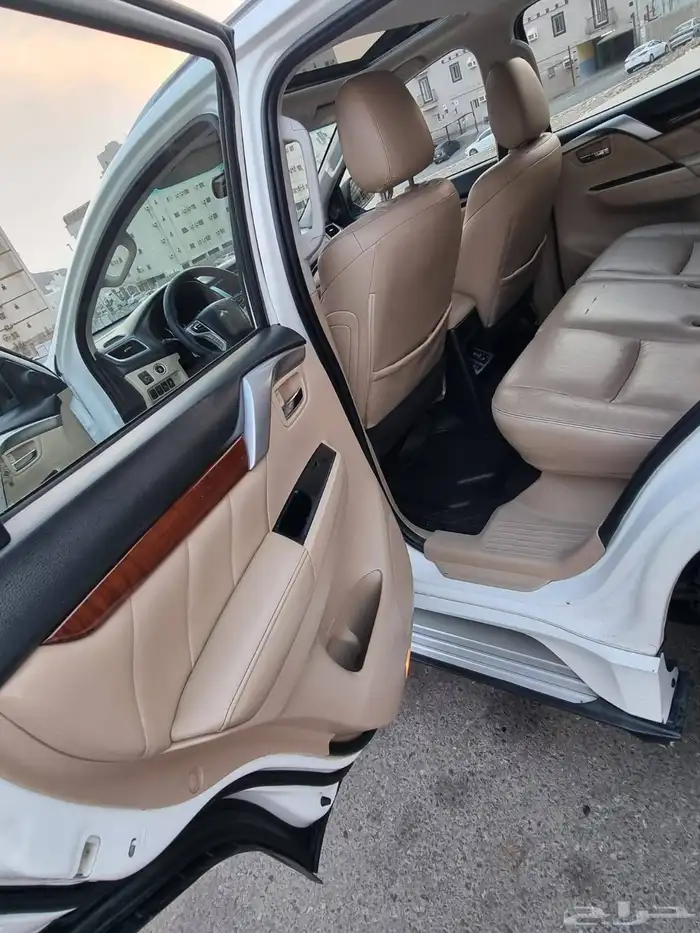 ميتسوبيشي مونتيرو 2018 فل لميتد سبورت 11