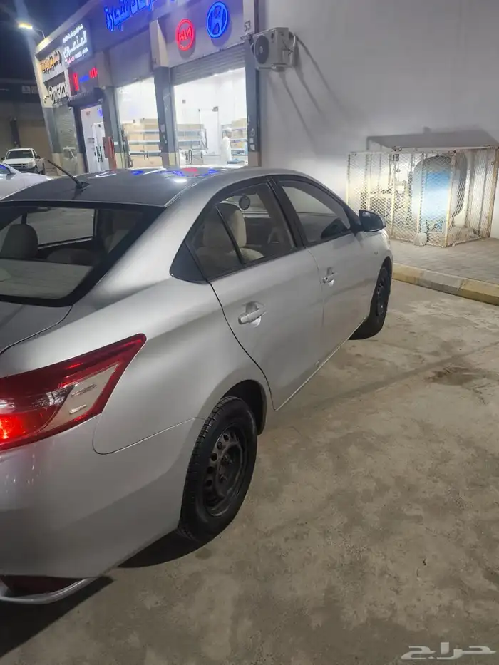 تويوتا يارس 2015 5