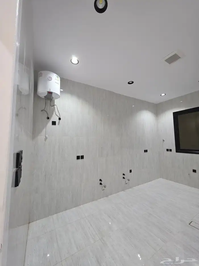 للبيع دور ارضي تمليك 6غرف حي الطلح بسعر 580الف تشطيبات راقيه 15