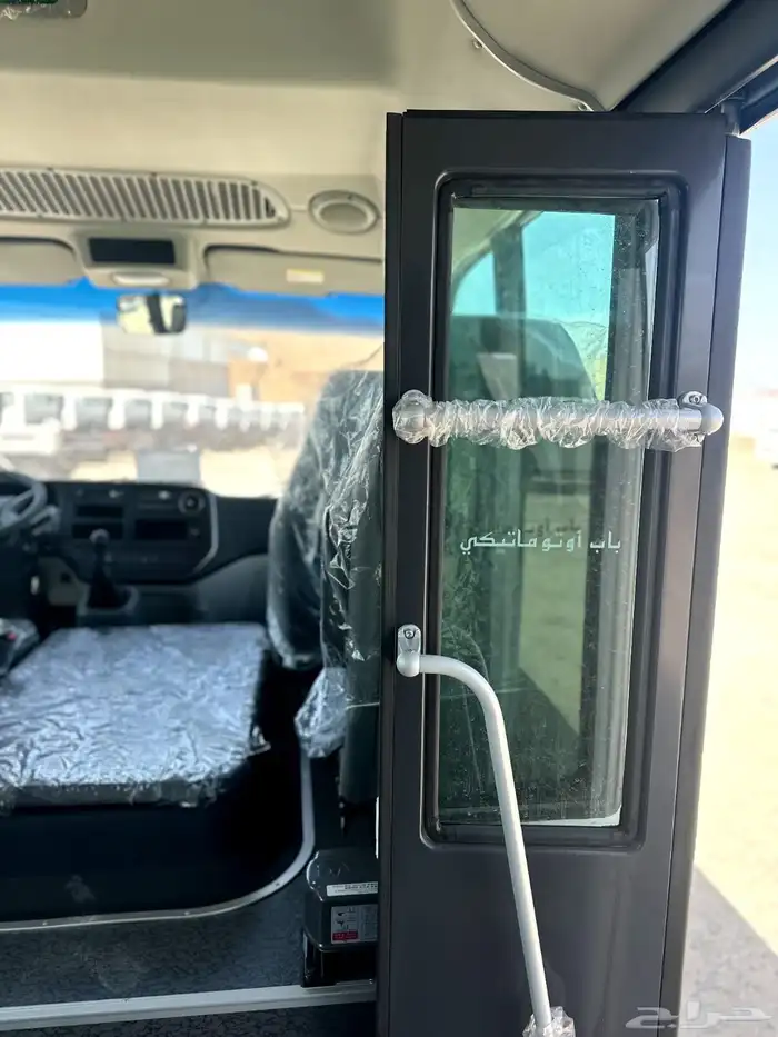 باص هيونداي 23 و 26 راكب 8