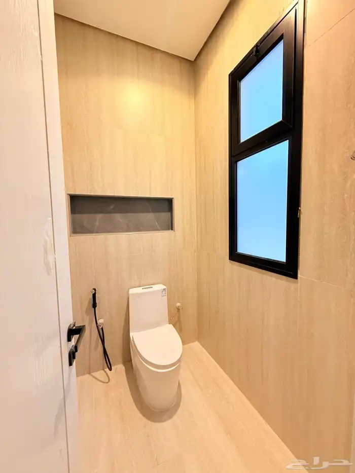 للبيع فيلا مساحة 420 السعر مليون و450 7