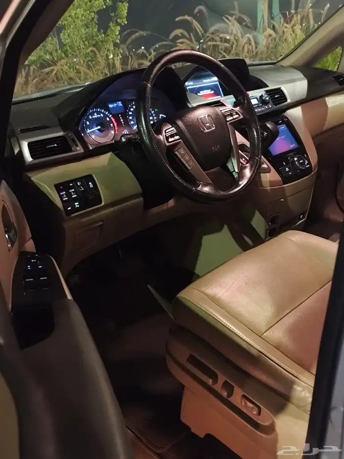 للبيع هوندا اوديسي فل كامل اخت الجديدة بالاحساء 2015 39