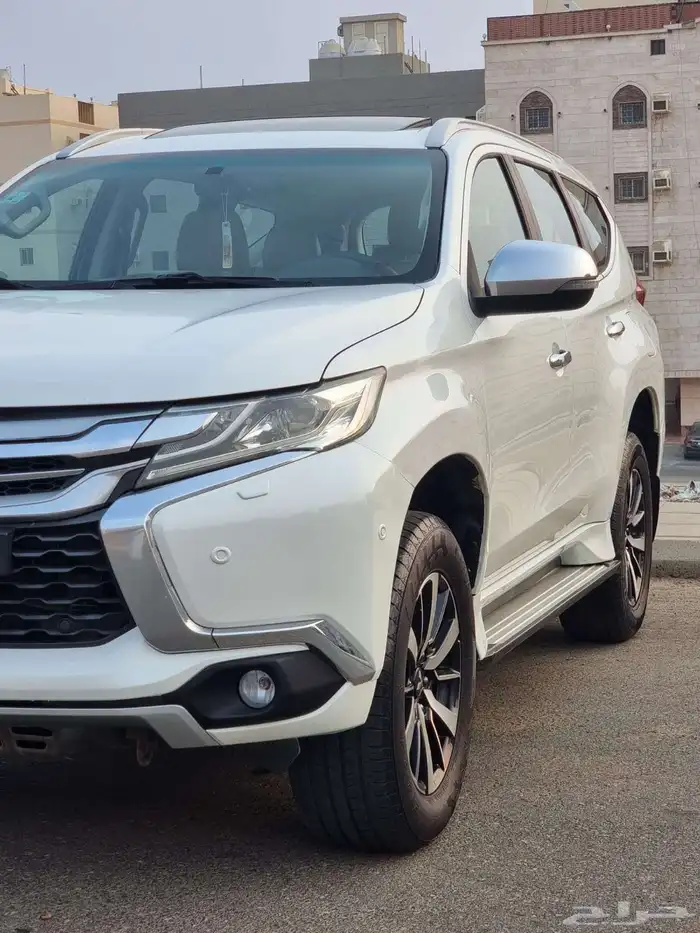 ميتسوبيشي مونتيرو 2018 فل لميتد سبورت 4