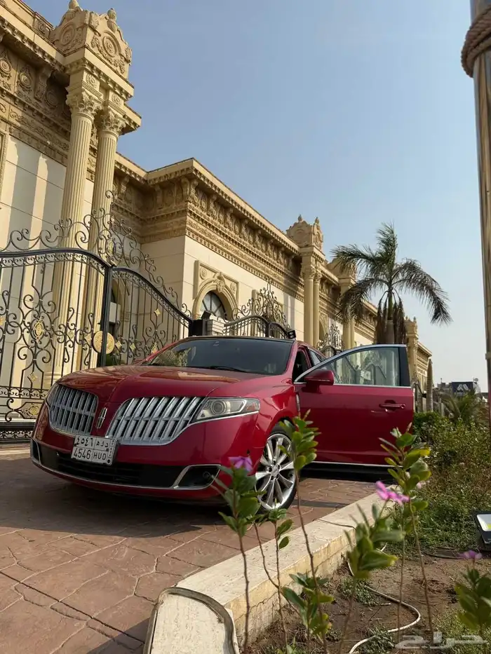 لنكولن MKT 2012 1