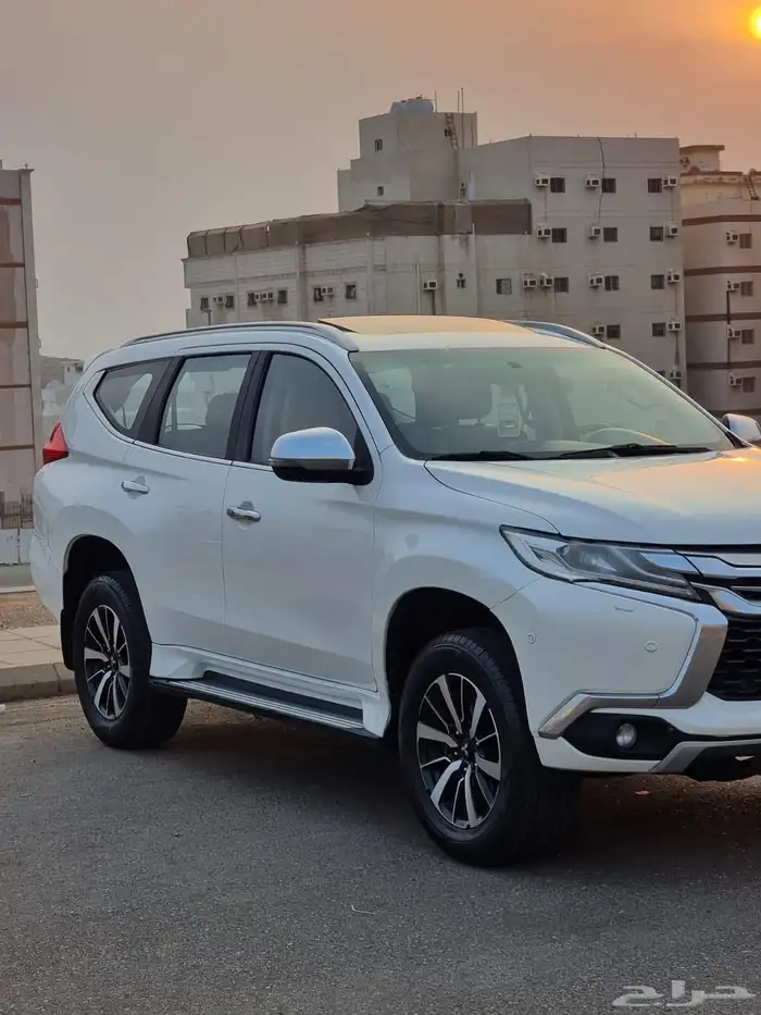 ميتسوبيشي مونتيرو 2018 فل لميتد سبورت 1