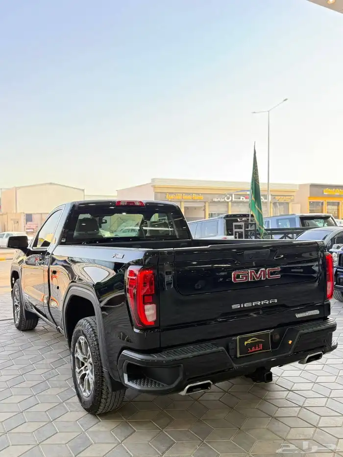 جي ام سي - سييرا - 2023 - الفيشن 10