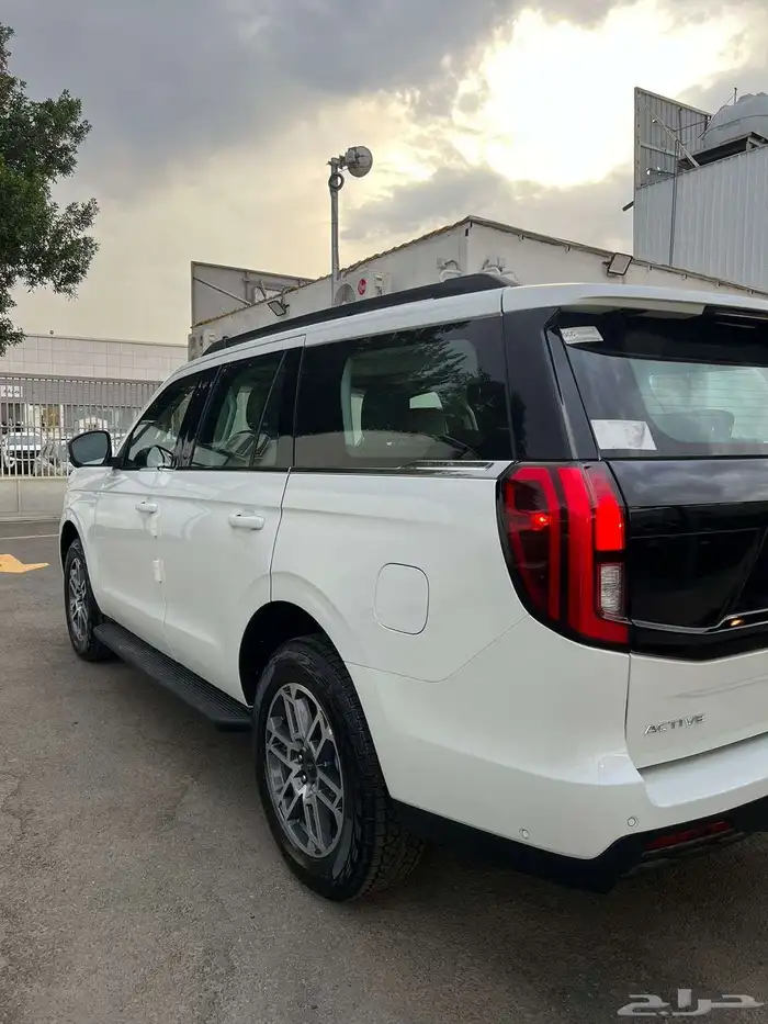 فورد اكسبيدشن 2025 4