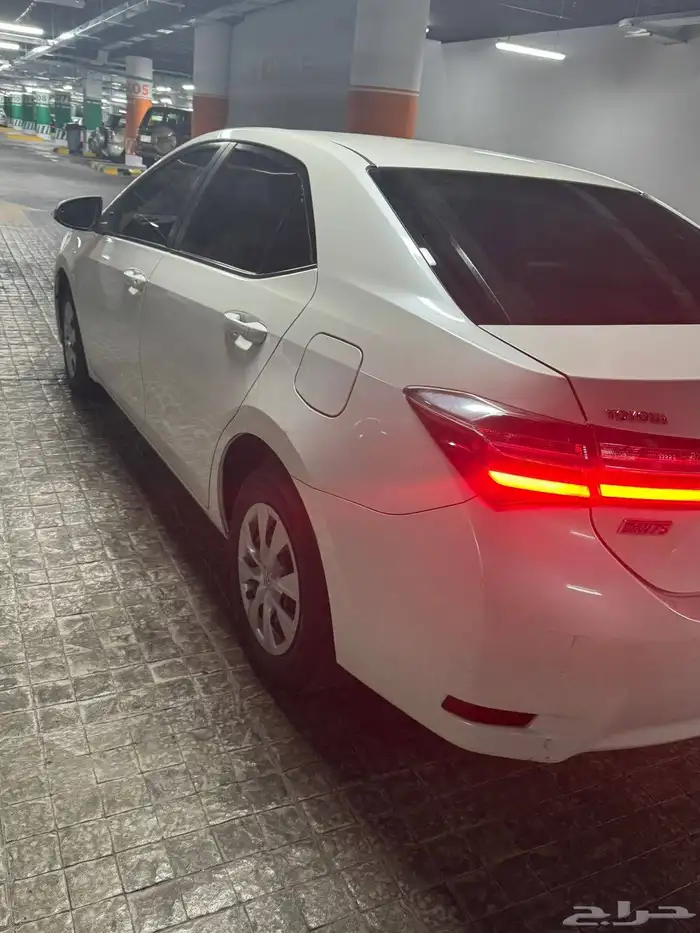 للبيع تويوتا كورولا 2019 2