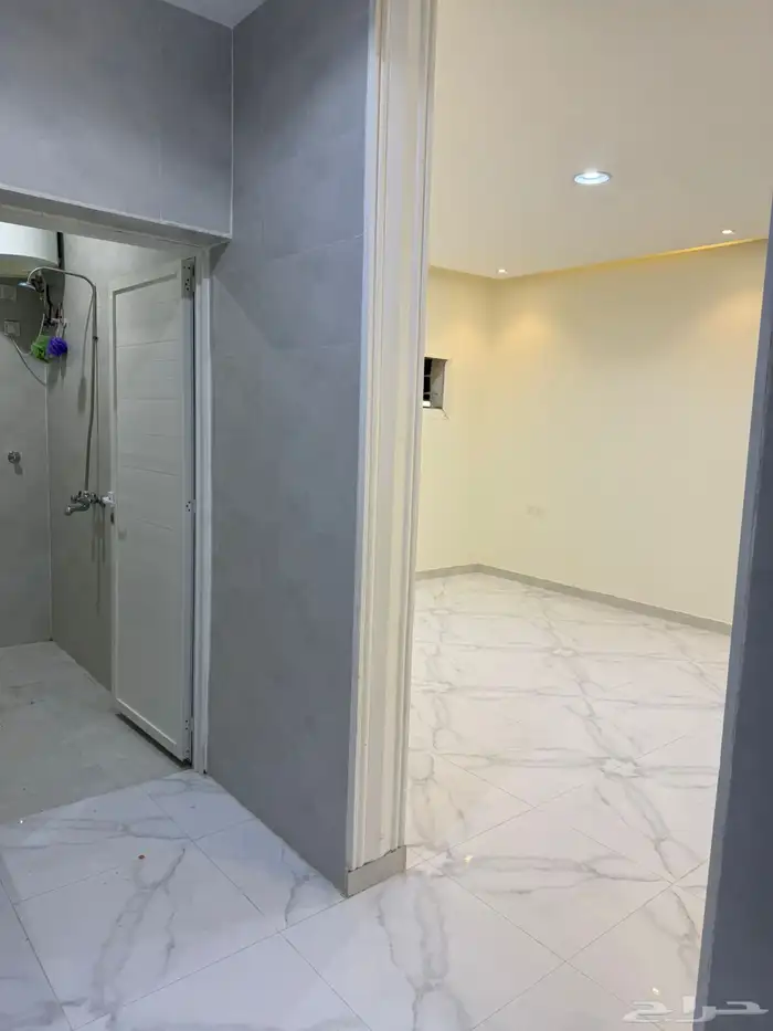 شقه للايجار بحي النزهه شروره 1