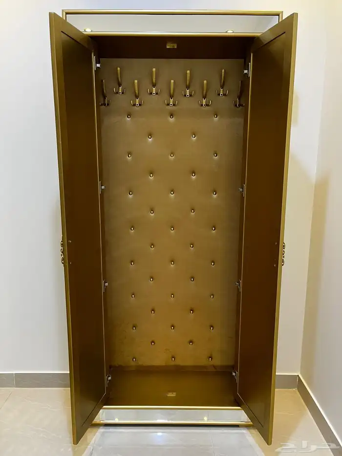 دولاب عبايات 1