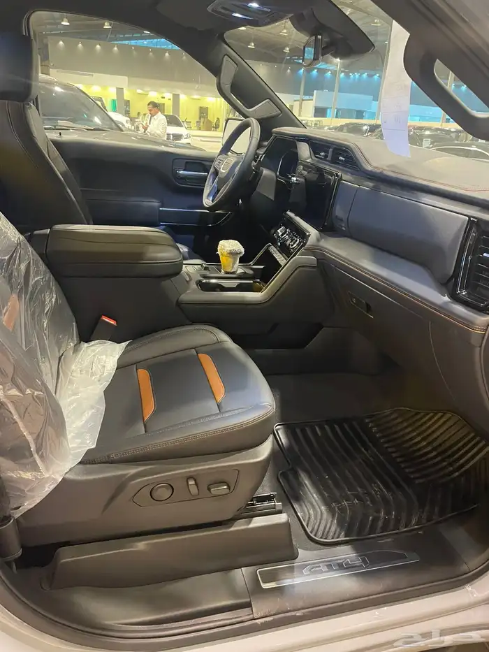 جمس سييرا AT4 موديل 2025 4