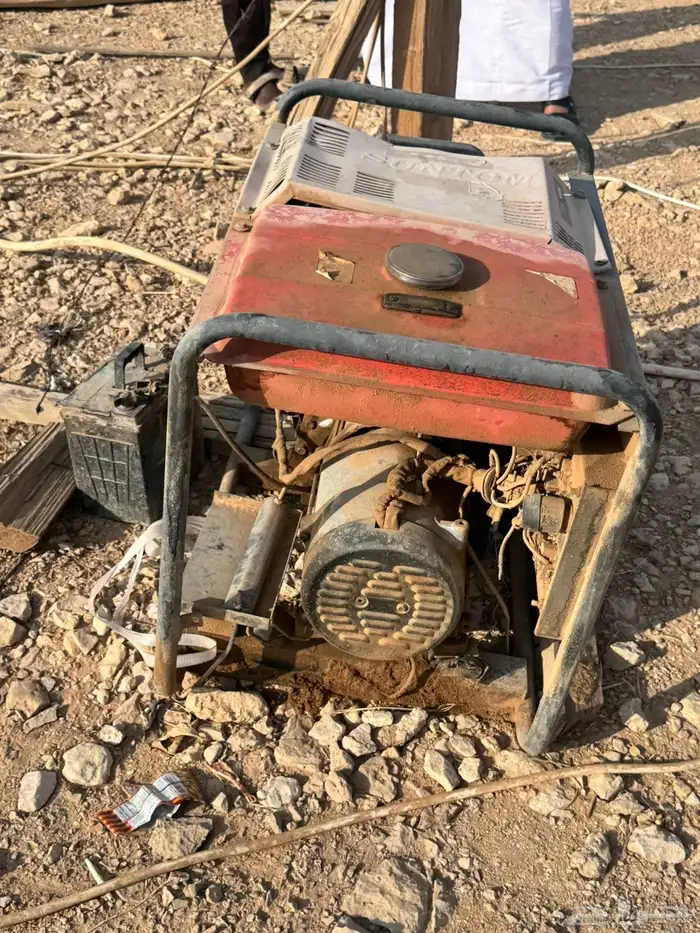 ماطور كهرباء ديزل ياباني شغال ينفع للمخيمات و6اسطوانات حديد 1