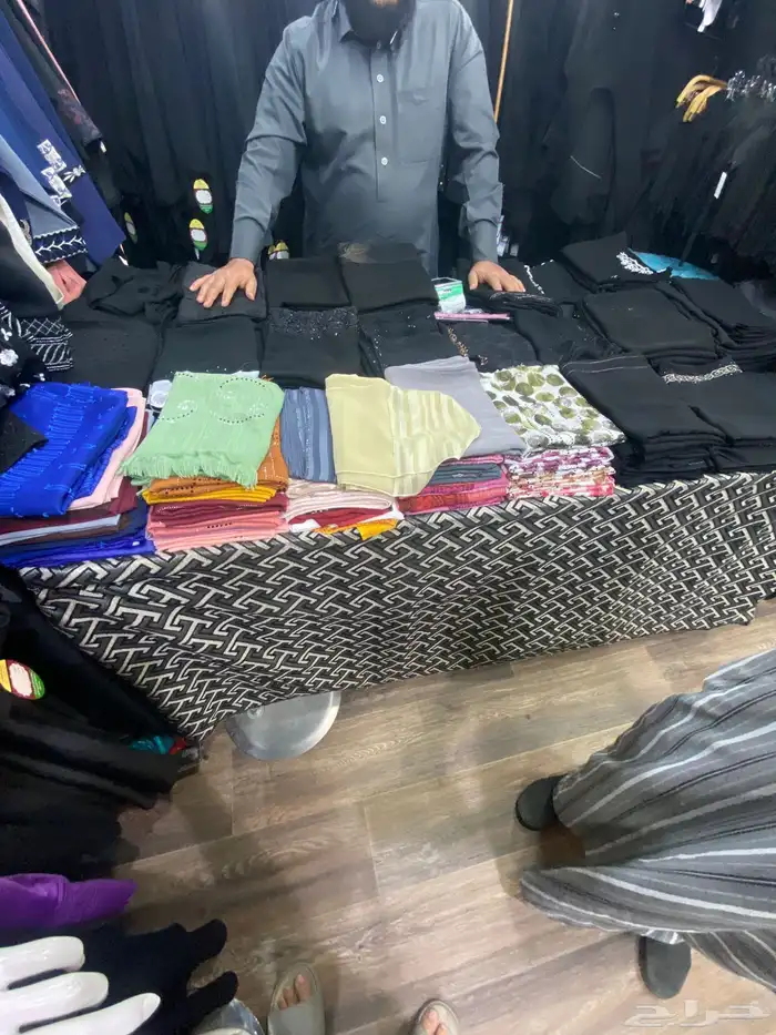 عبايات للبيع بالجملة 0