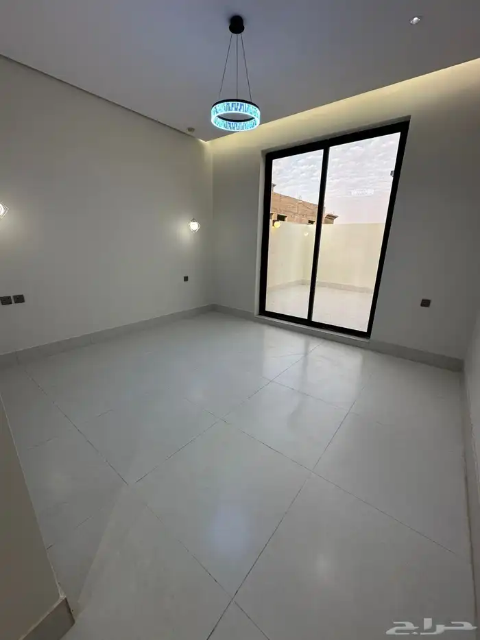 فيلا روف علوي للبيع حي الاخضر السعر 680 4