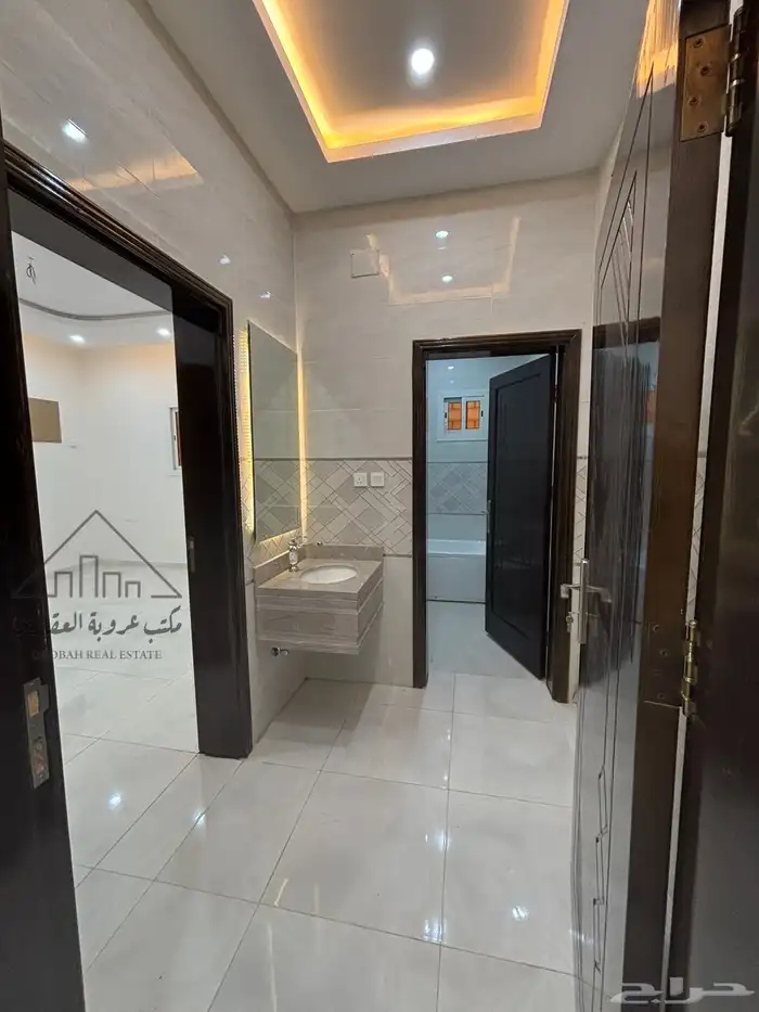 للبيع شقق تمليك دور ارضي مشب تبوك حي الاخضر 8