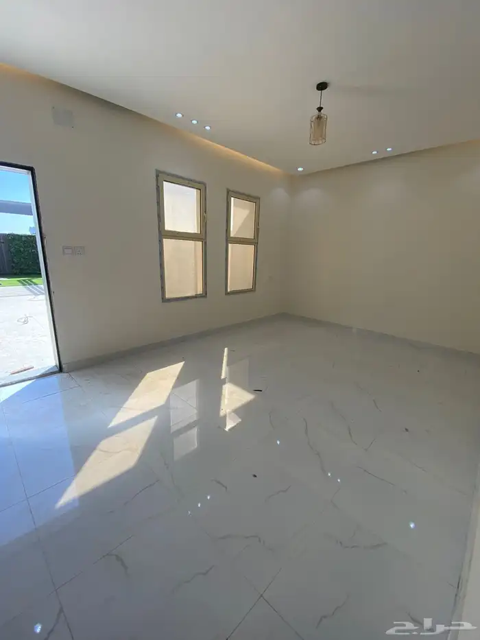 قيلا روف علويه للبيع حي الصفا السعر 780 قابل للتفاوض 3