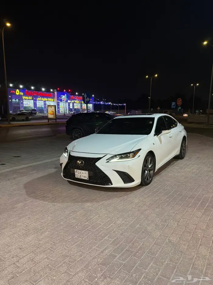 لكزس es350 f sport 2021 1