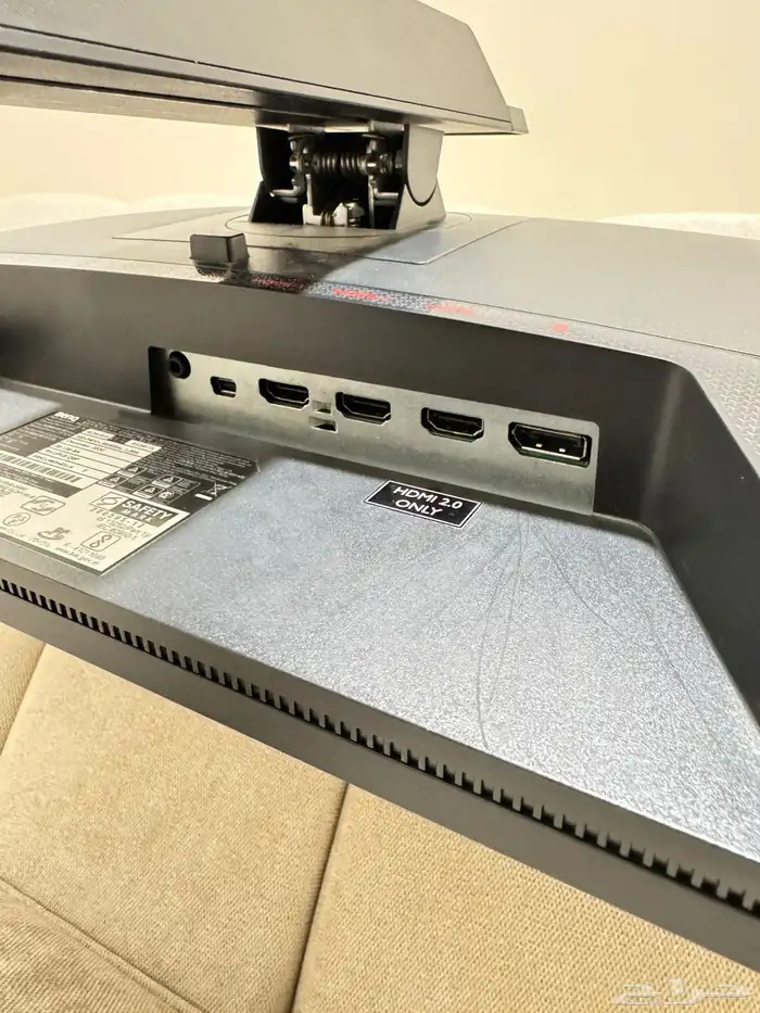 شاشة العاب تشتغل على XBOX-PC-PS 3