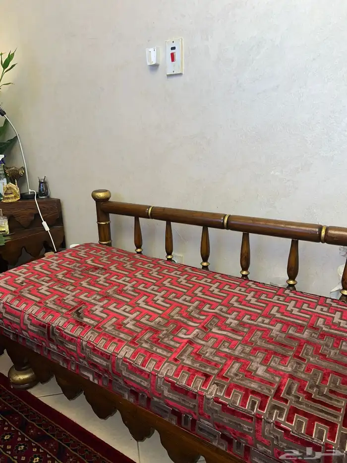 جلستين خشب مصري 2