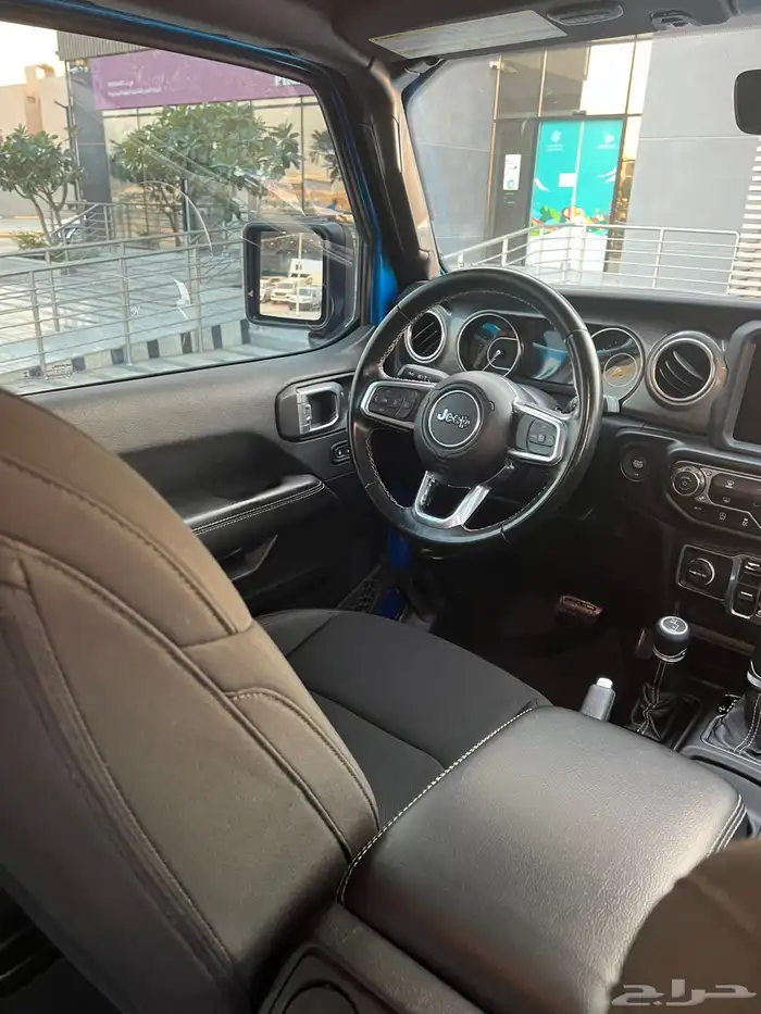 جيب رانجلر صحارى 2022 18