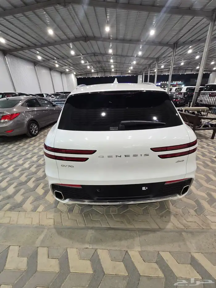 جينيسس GV70 وكاله 2024 ابيض 6