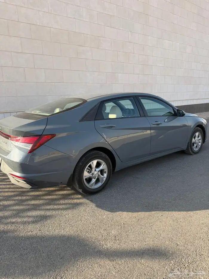 النترا 2022 للبيع سعودي مكينة 1600 5