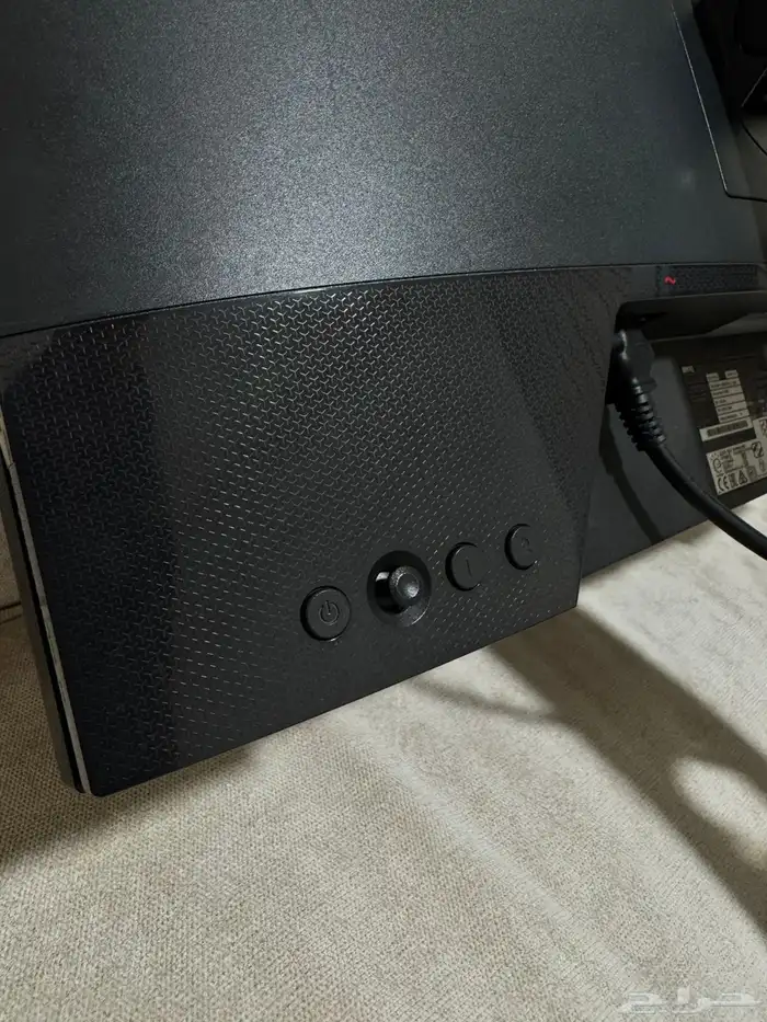 شاشة العاب تشتغل على XBOX-PC-PS 6