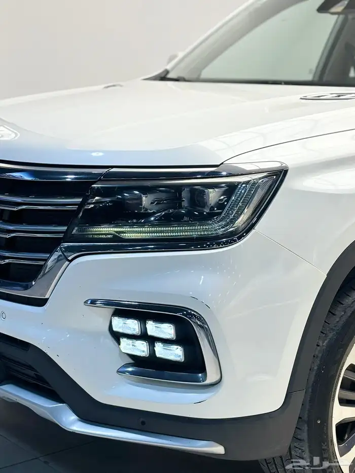 ام جي RX8 - 2020 - ثلاث صفوف - دفع رباعي 6