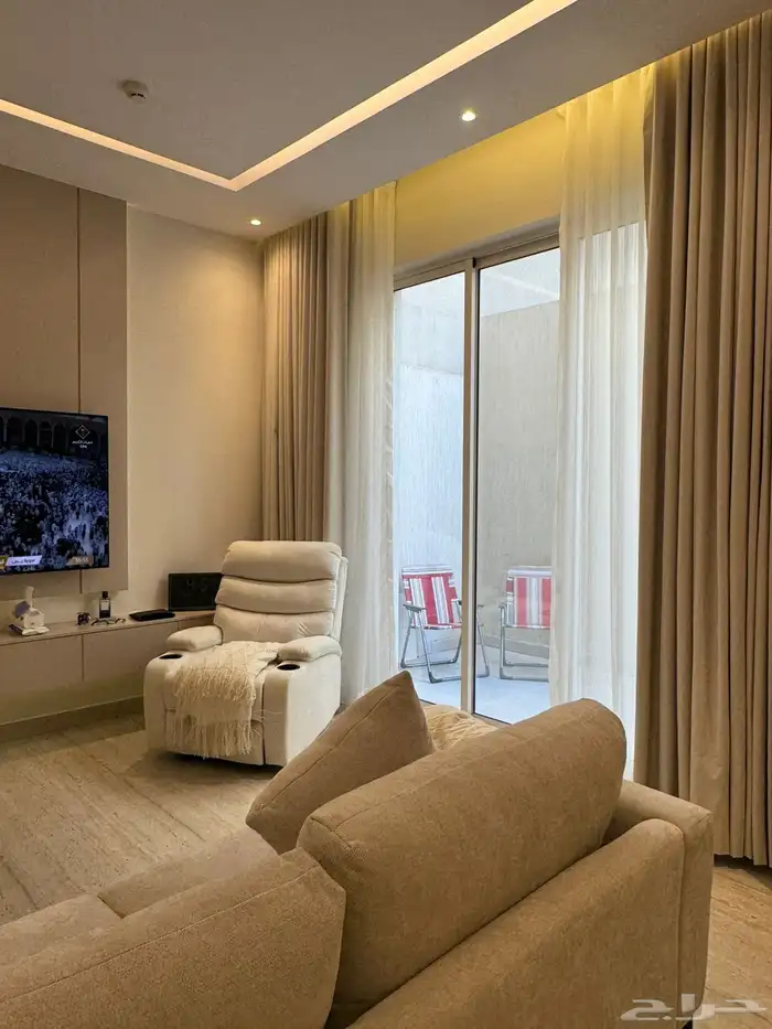 تاون هاوس راقي للإيجار (مؤثث بإثاث فاخر) 6