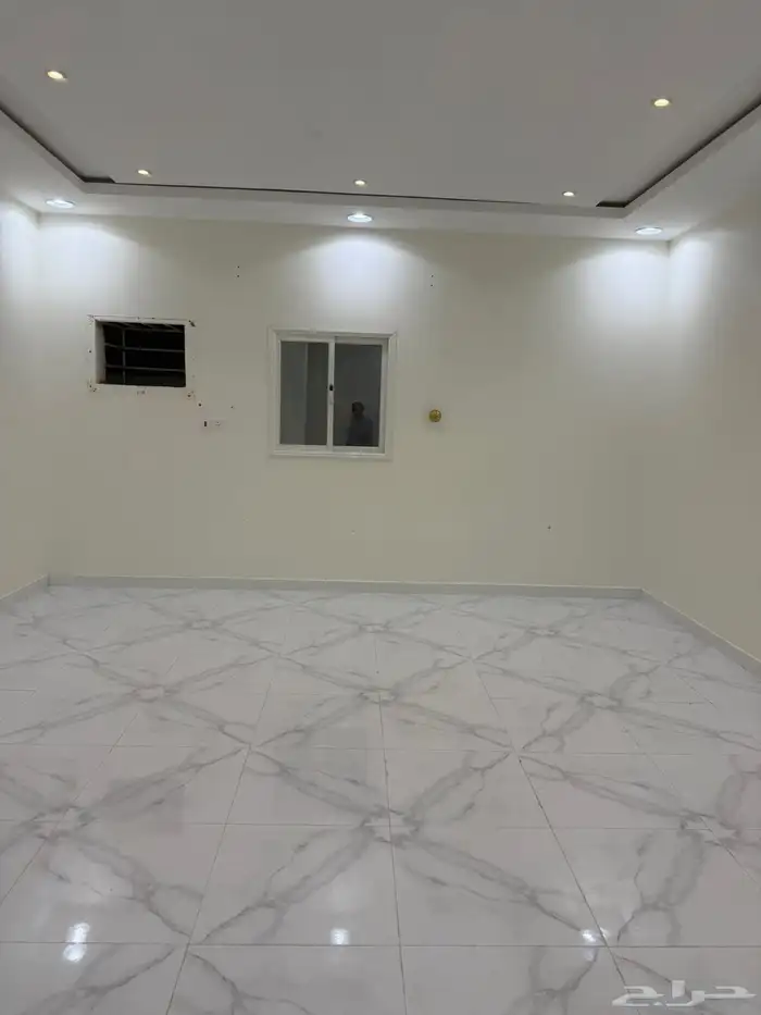 شقه للايجار بحي النزهه شروره 6