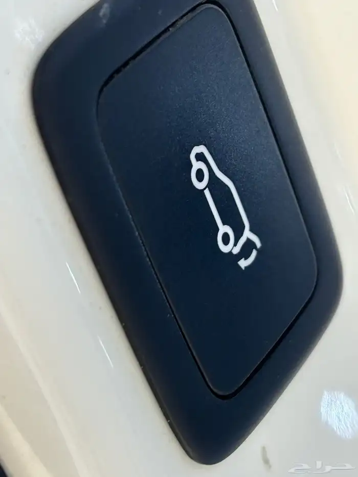 ام جي RX8 - 2020 - ثلاث صفوف - دفع رباعي 17