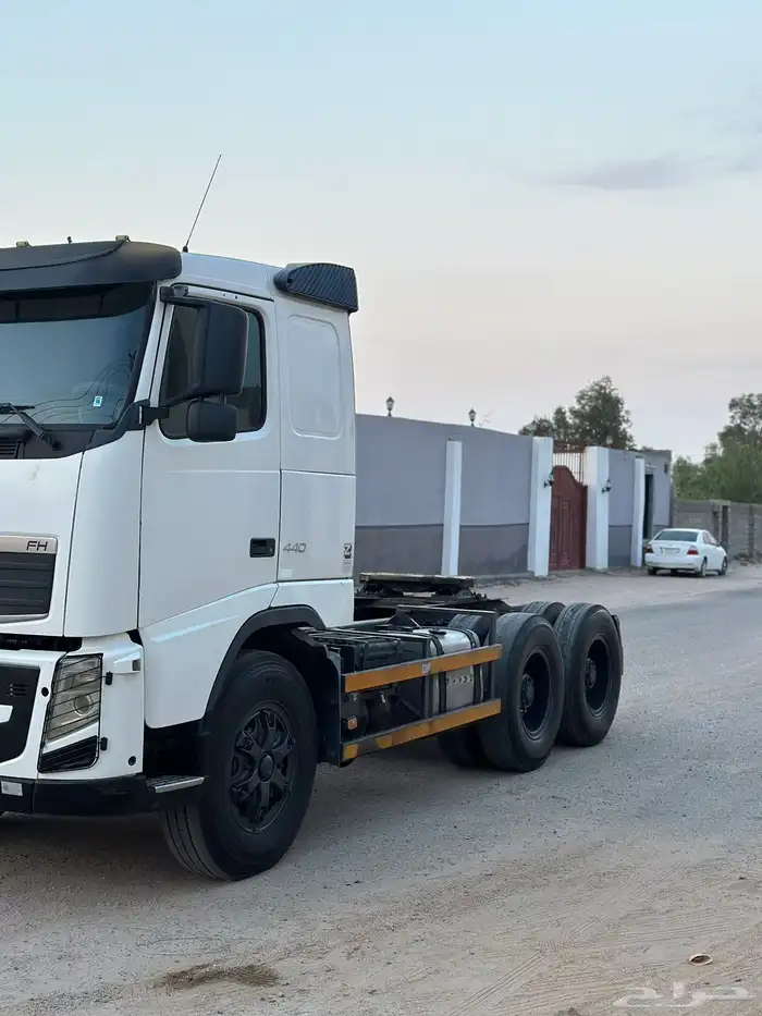 فولفو سكس الزاهد 3