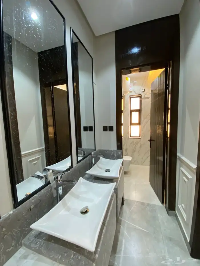 فيلا روف علوي للبيع حي الصفا السعر 680 3